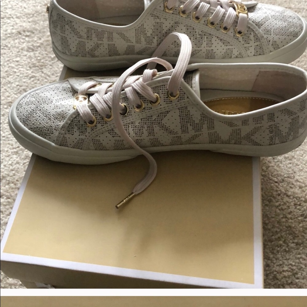 Michael Kors size 8 tennis shoes
